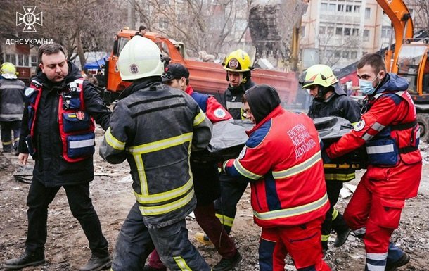 Кількість загиблих зросла: Вбили жінку з немовлям в Одесі