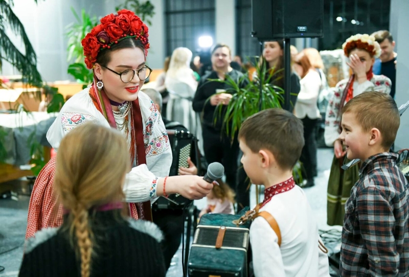 «Не має бути поділу між тими, хто виїхав, і тими, хто залишився в Україні». Інтервu0027ю з Мирославою Керик