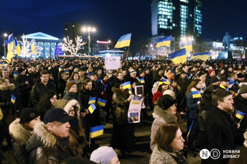 «Спротив на Донбасі був. Не менш небезпечний і героїчний, ніж в інших регіонах». Донеччани згадують мітинги «За Україну!»