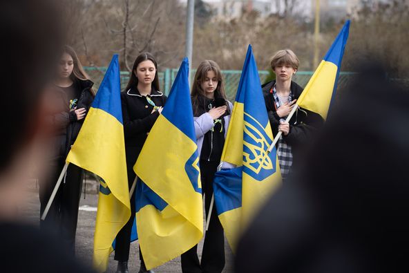 В Ужгороді сьогодні відкрили меморіальну дошку загиблому Герою Анатолію Тегзі