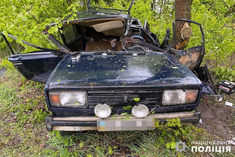 На Хмельниччині встановлюють обставини ДТП, у якій загинув водій легковика