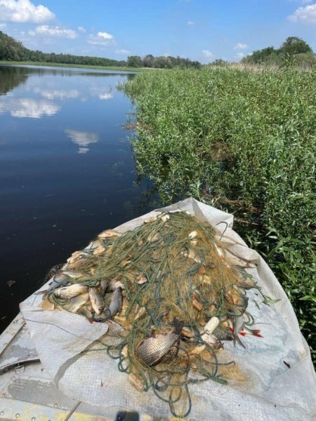 На Хортиці екоінспектори виявили браконьєрські сітки 