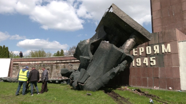 Партизанів — на металобрухт. Чи буде на Пагорбі Слави музей тоталітаризму?