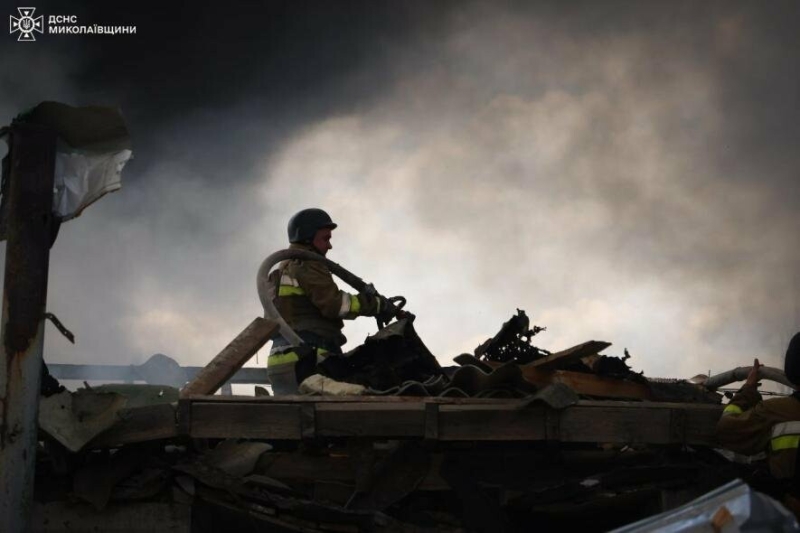 У Снігурівці поцілила ворожа ракета: що відомо на зараз 