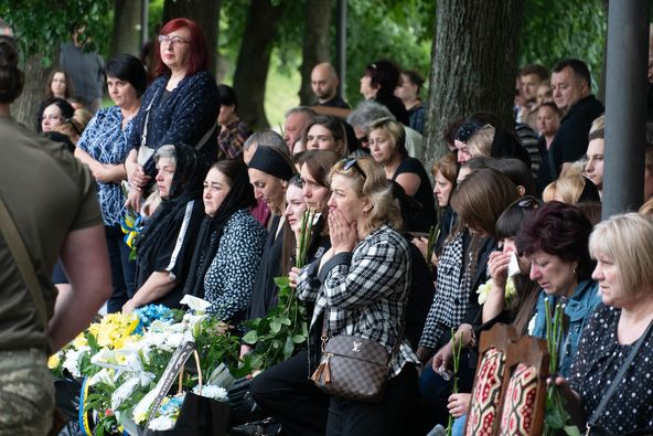 В Ужгороді сьогодні попрощалися із 21-річним захисником України – старшим солдатом Тарасом Гаврішем