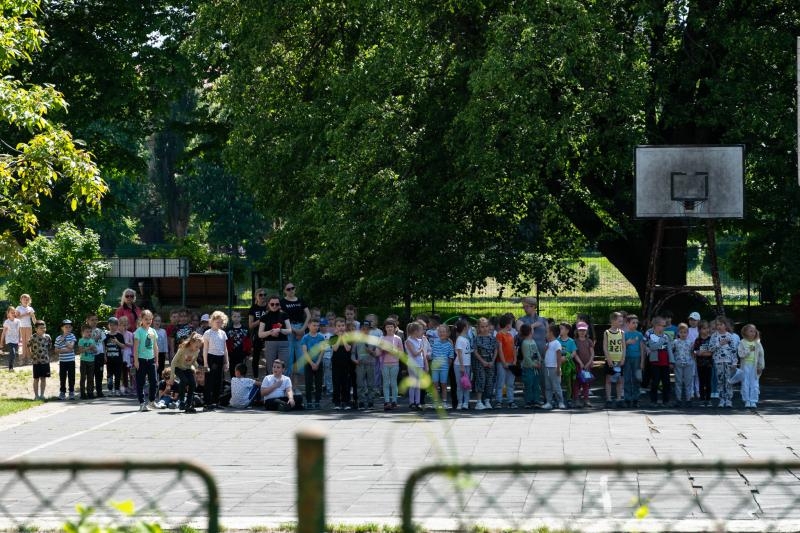 В Ужгороді сьогодні віддали шану загиблому захиснику – солдату, стрільцю-помічнику гранатометника Івану Бенці
