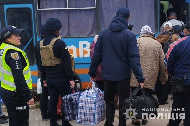 З Білопілля евакуюють людей