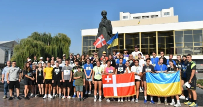 Під час забігу «Шаную Воїнів, біжу за Героїв України» у Луцьку зібрали 10 тисяч гривень